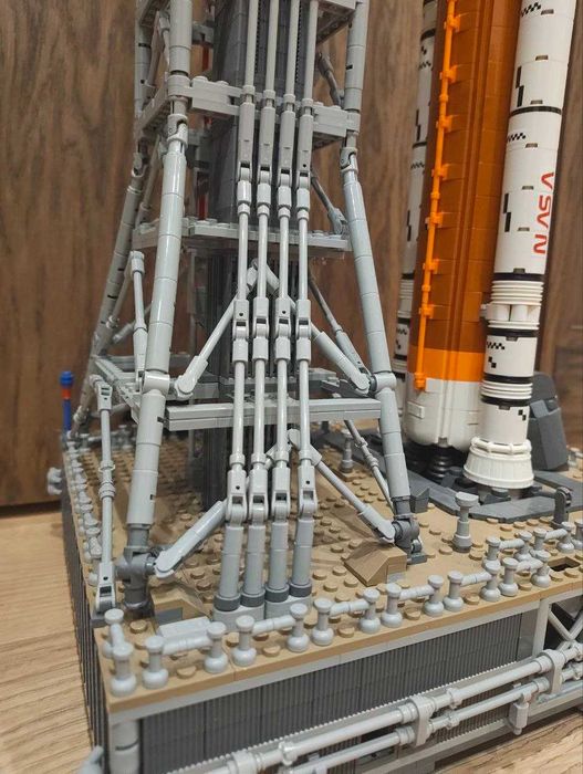 LEGO 10341 Ракета NASA Artemis Space Launch System Оригинал