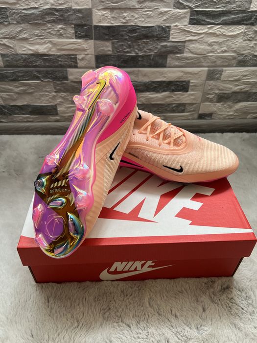 Футболни обувки Nike Phantom GX
