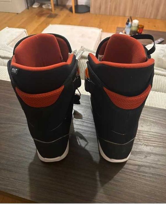 snowboard boots  marime 40 EU si 25,5cm in stare foarte buna wedze foraker 300
