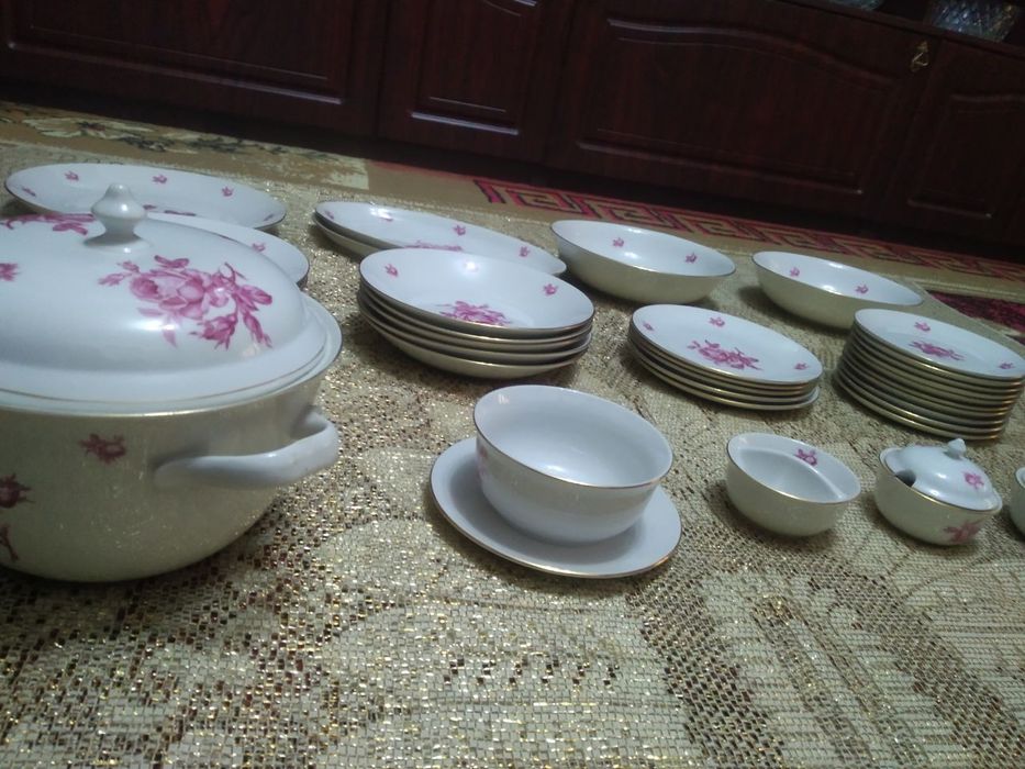 Сервиз столовый "Роза" Богемия(Чехословакия)