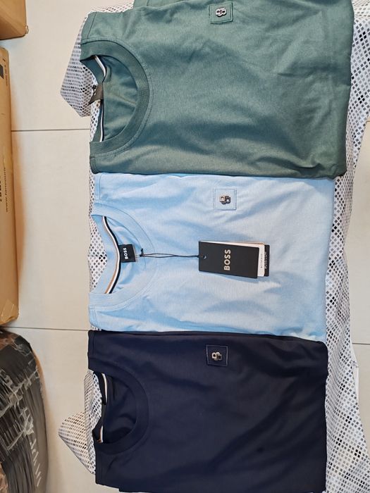 Vind Tricouri original