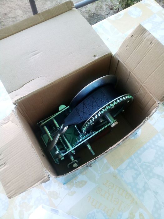 нова автолебедка