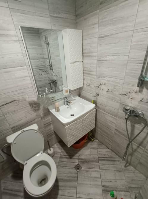 Дава се под наем Тристаен апартамент в София, Лозенец - 75 кв.м за 850 € - Снимка #9