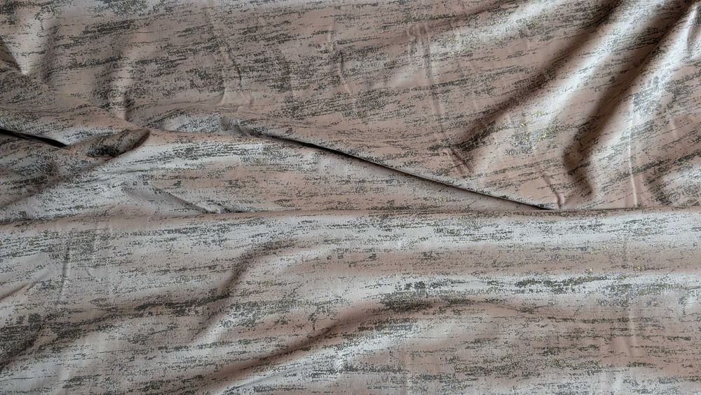 Birou calculator + raft + scaun + draperii + bonus veioză