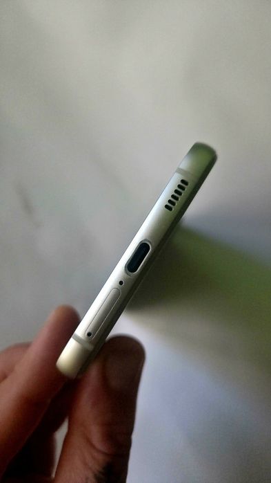 Samsung Galaxy s21 FE 128GB + Ring Case