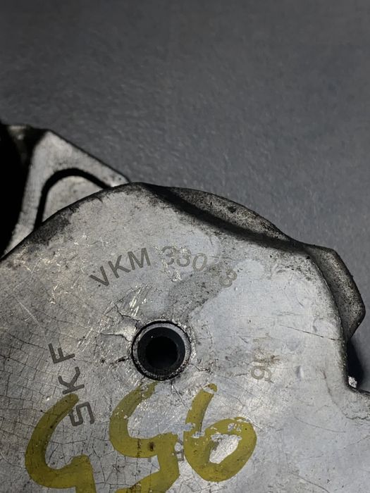 Rola intinzatoare curea distributie VKM33043 Citroen C3 2004