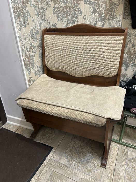 Продам скамьи на кухню