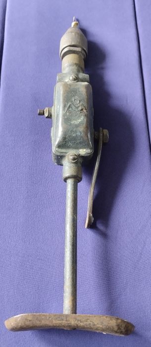 Дрель ручная рабочая времени СССР.