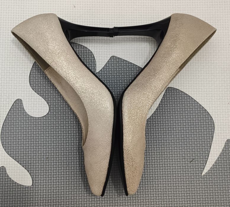 Pantofi dama,aurii ,din piele , Nr 37, branț 24 cm, toc 8 cm