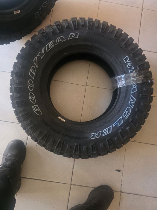 Goodyear Wrangler DuraTrac LT235/75R15