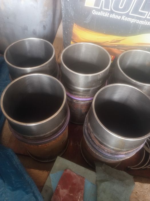 Головка Даф 105 запчасти по двс