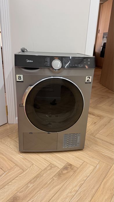 Продается!Сушильная машина Midea