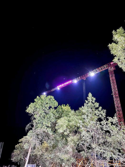 Реклама на башенном кране