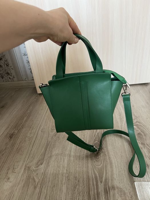 Сумочка зеленая 2000