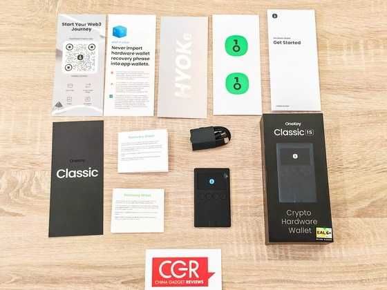 „Portofel hardware pentru criptomonede OneKey Classic 1S”