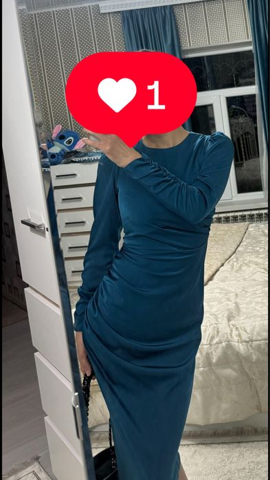 Вечернее синее платье в обтяжку