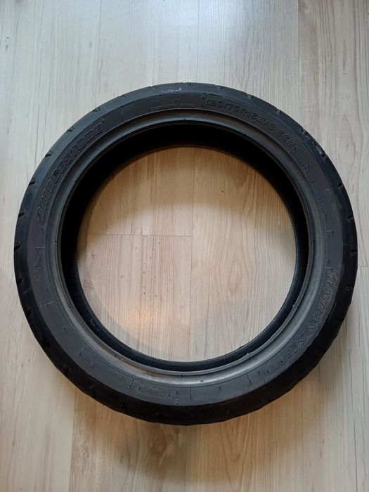 Bridgestone Battlax 160/60/R15