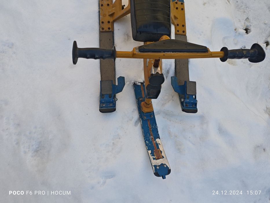 Сани , Санки , снежный гонщик , снегосани