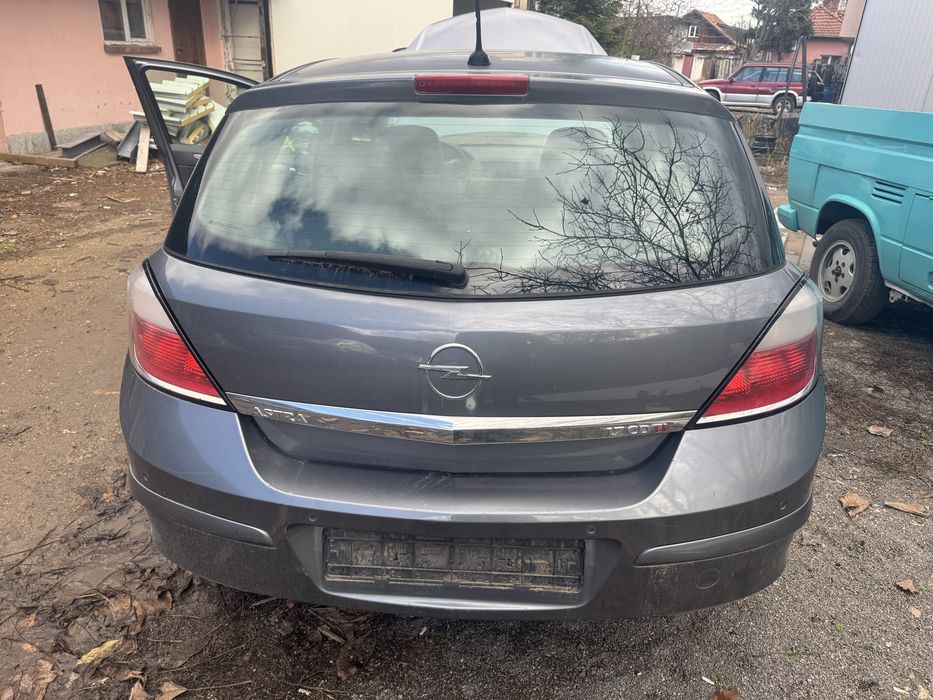 Астра H на части