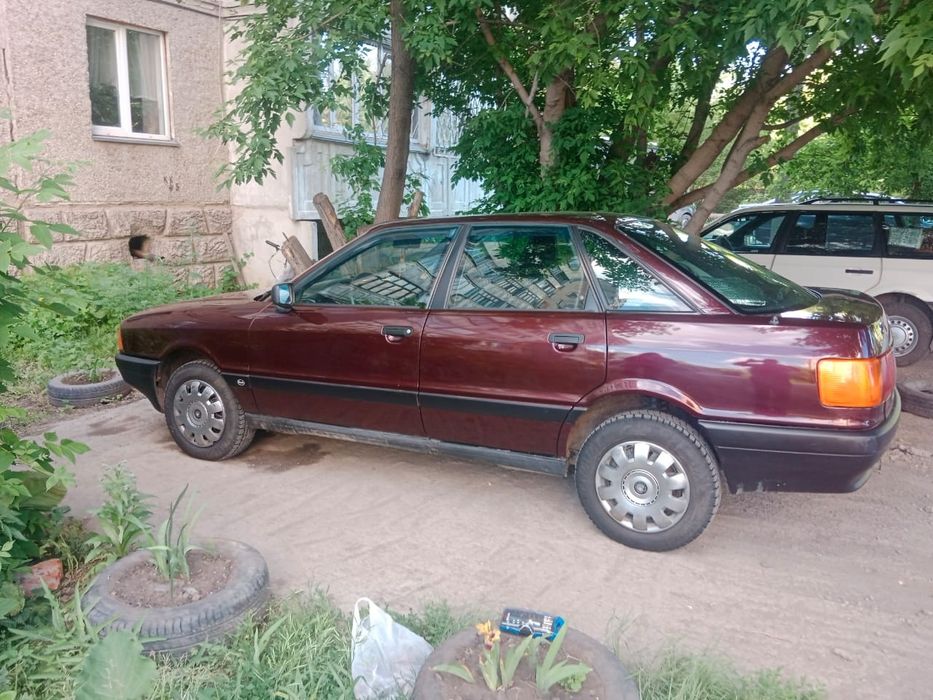 Продам  машину Ауди б3