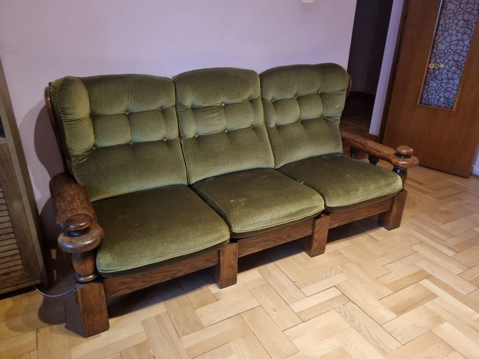 Canapea clasica de 3 locuri din lemn masiv