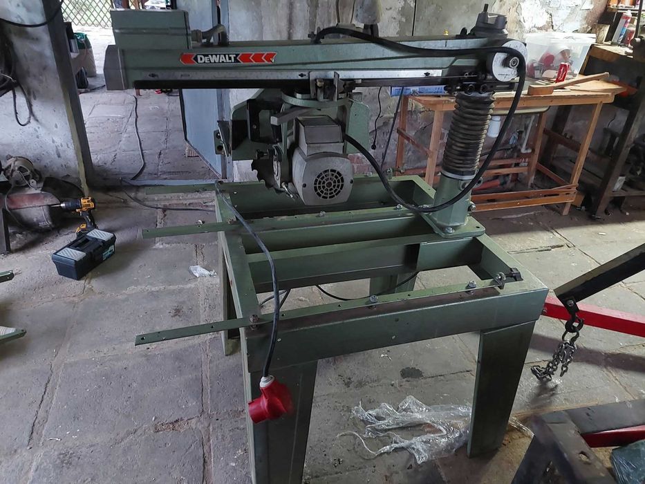 Радиална пендулаDeWalt  dw 1600s