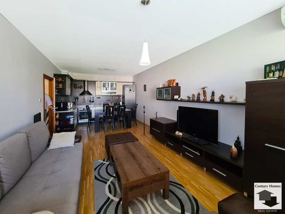 Продава се Тристаен апартамент в Велико Търново, Център - 90 кв.м за 2278 €/кв.м - Снимка #1