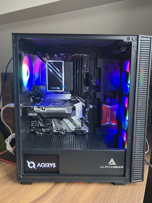 Vand PC gaming impecabil