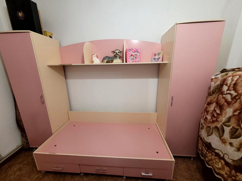 Детский   уголок