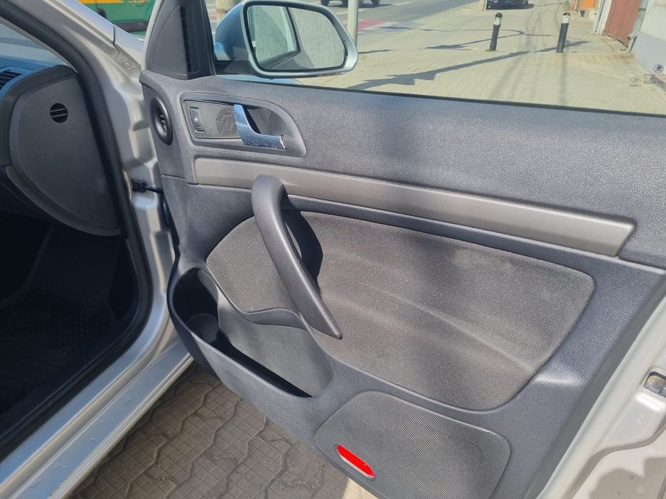 Skoda octavia 1.6 gpl