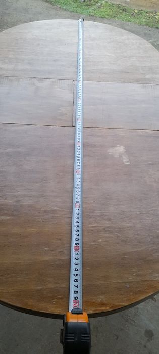 Трапезна маса ръзгаваема