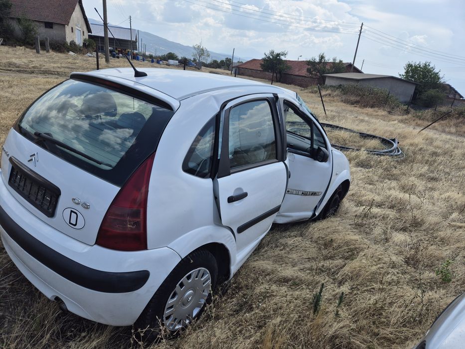 Citroen c3 na chasti 1.4 I 2002
