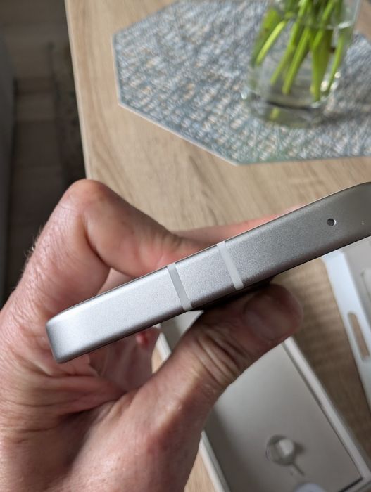 Pixel 9a că nou,impecabil
