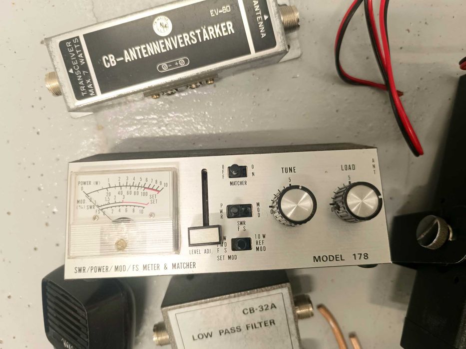Ретро CB радиостанция 27MHz (с много екстри)
