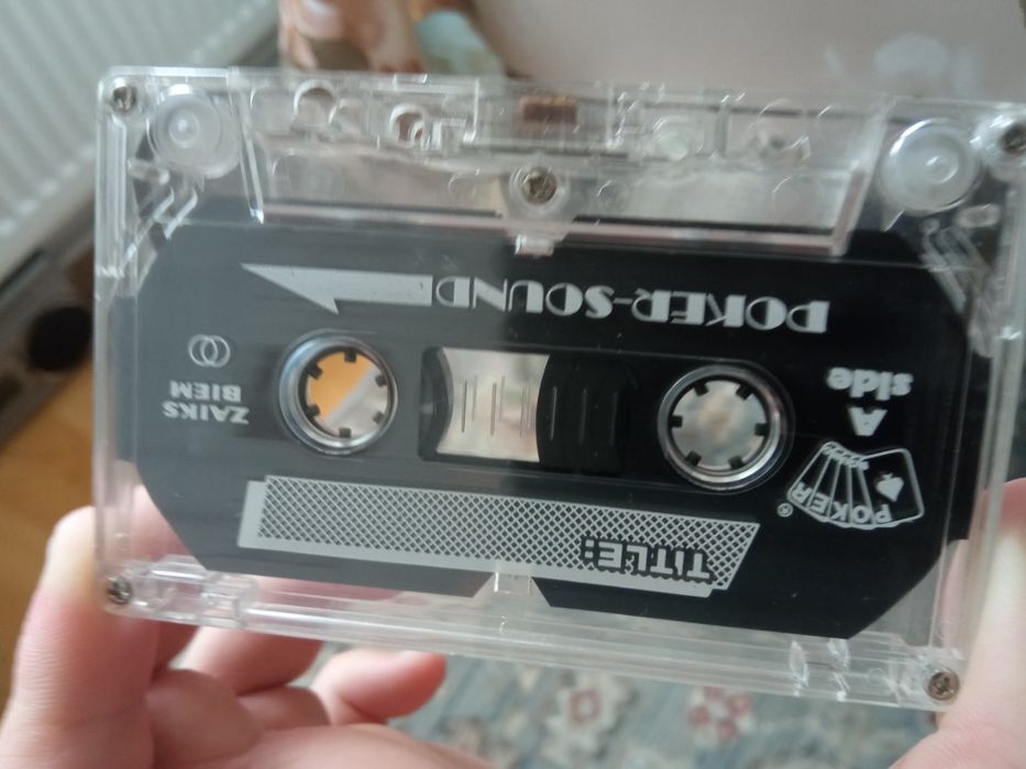 Vând caseta  audio cu Michael Jackson Dangerous vol 2  impecabila
