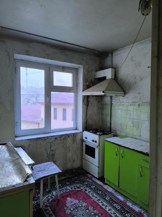 2 хонали квартира сотилади моталка давр туйхонаси рупарасида