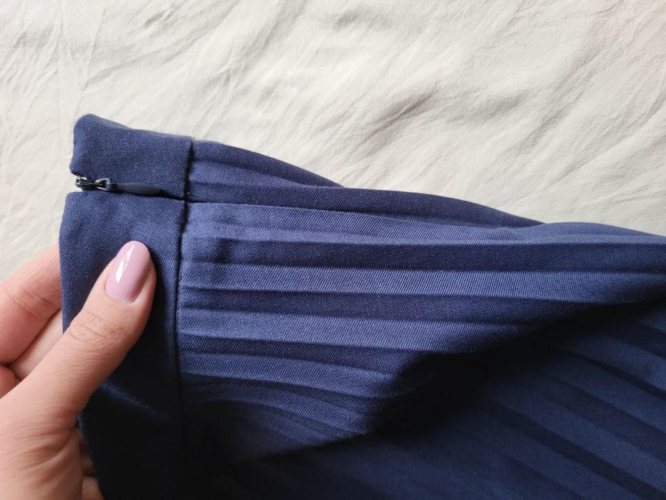 Срочно продаётся юбки темно синий Корея