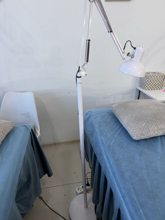 Продам Напольные лампы для ресниц