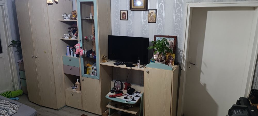 Секция с витрина