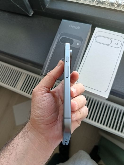 Google Pixel 9 cu 17 cicluri de încărcare liber de retea