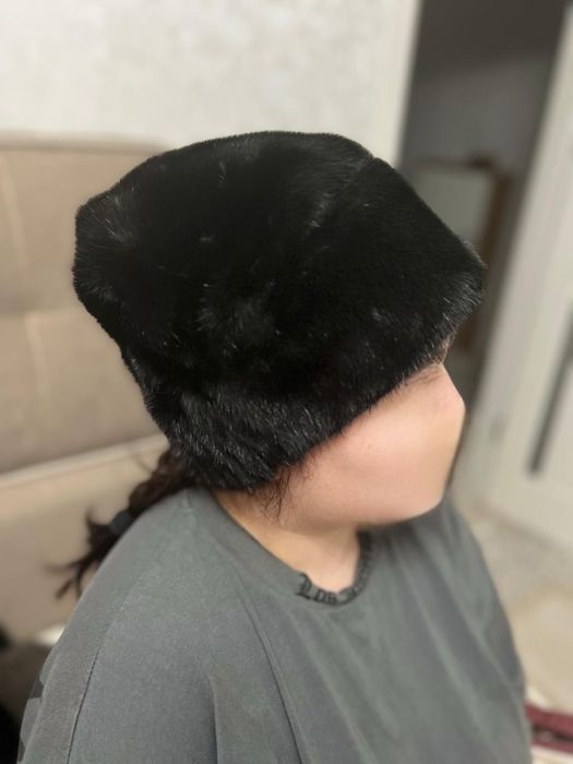 Натуральная норковая шапка, размер 52-54, сзади резина утягивает