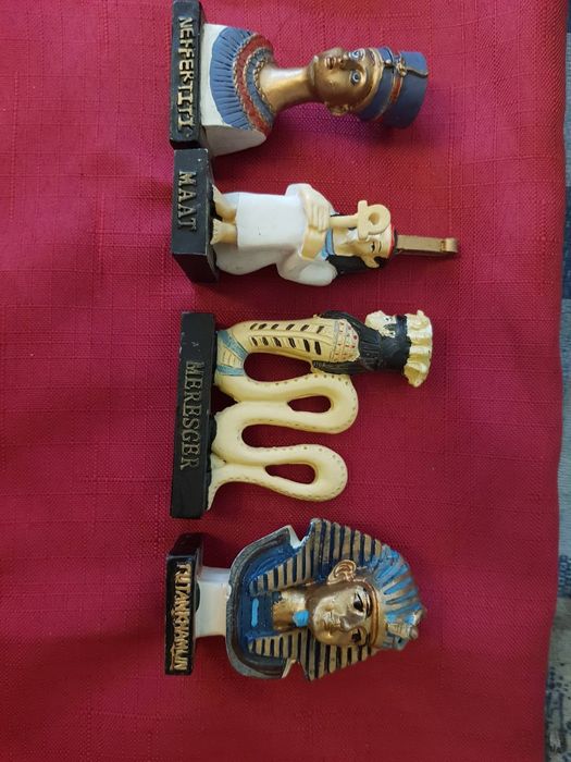 Стари египетски фигури ръчно рисувани