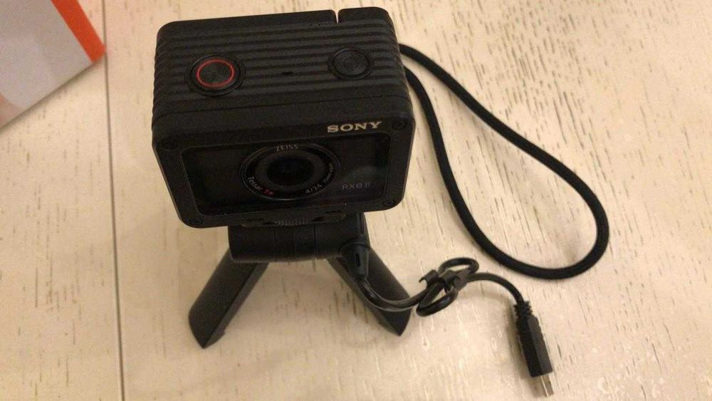 Видеокамера Sony RX0 ll