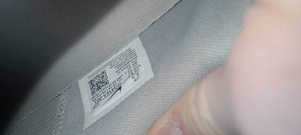 Nike dn withe conditie buna