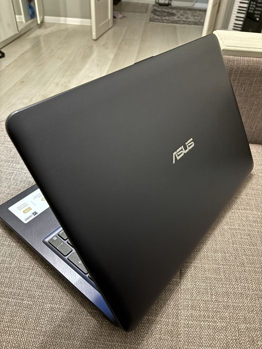 Ноутбук ASUS VivoBook