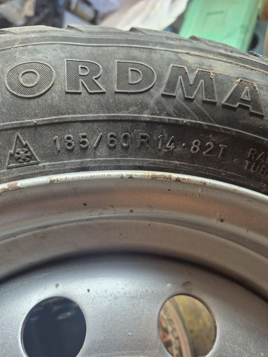 Продам диски и резину