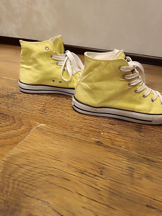 Продам кеды 42 размер новые