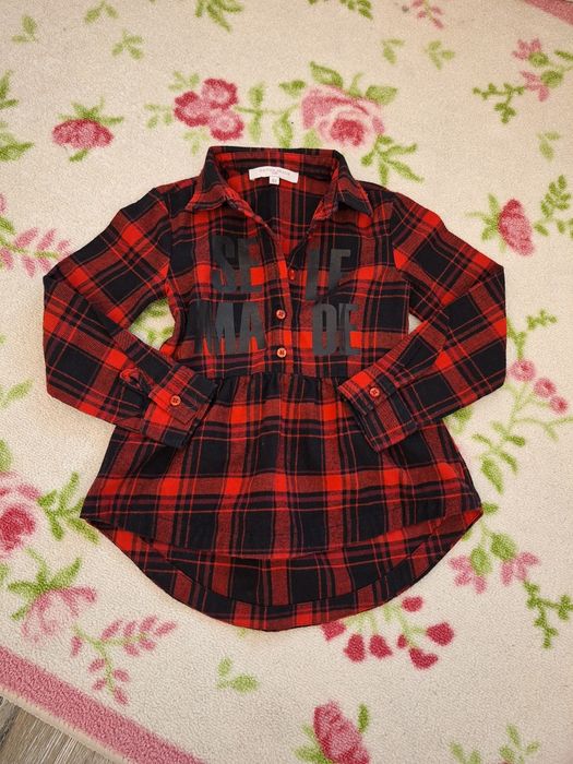 Нови или в отлично състояние  дрешки за госпожици