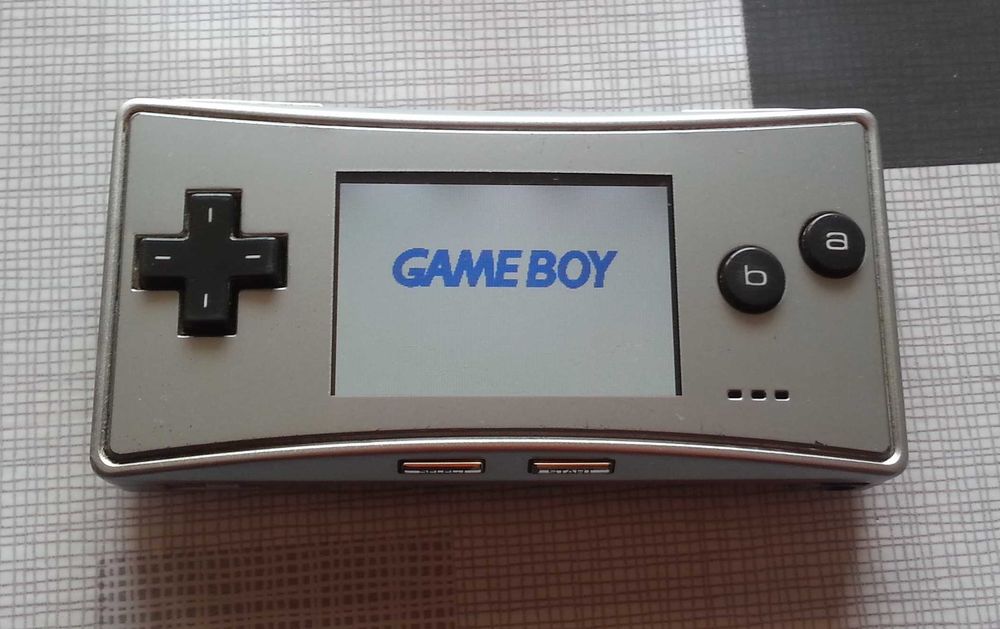 Nintendo Gameboy Micro в отлично състояние