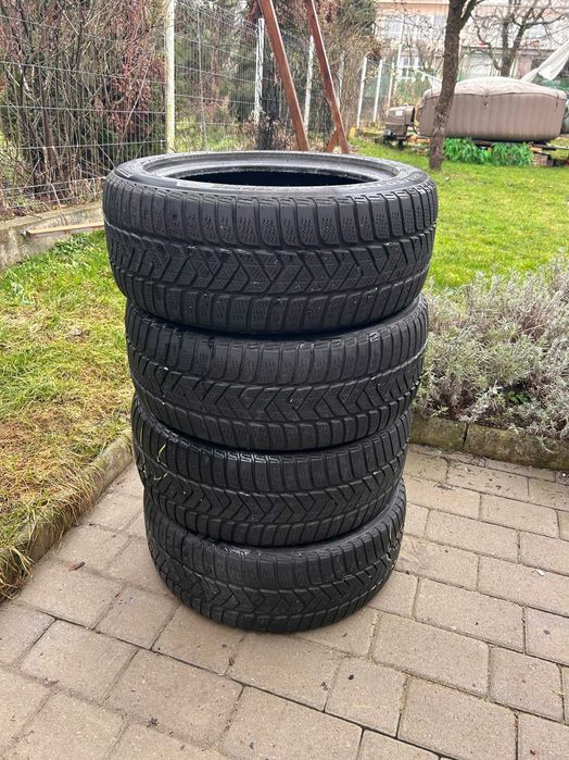 Vand 4 anvelope iarna Pirelli Sottozero 225/50 R17 98V